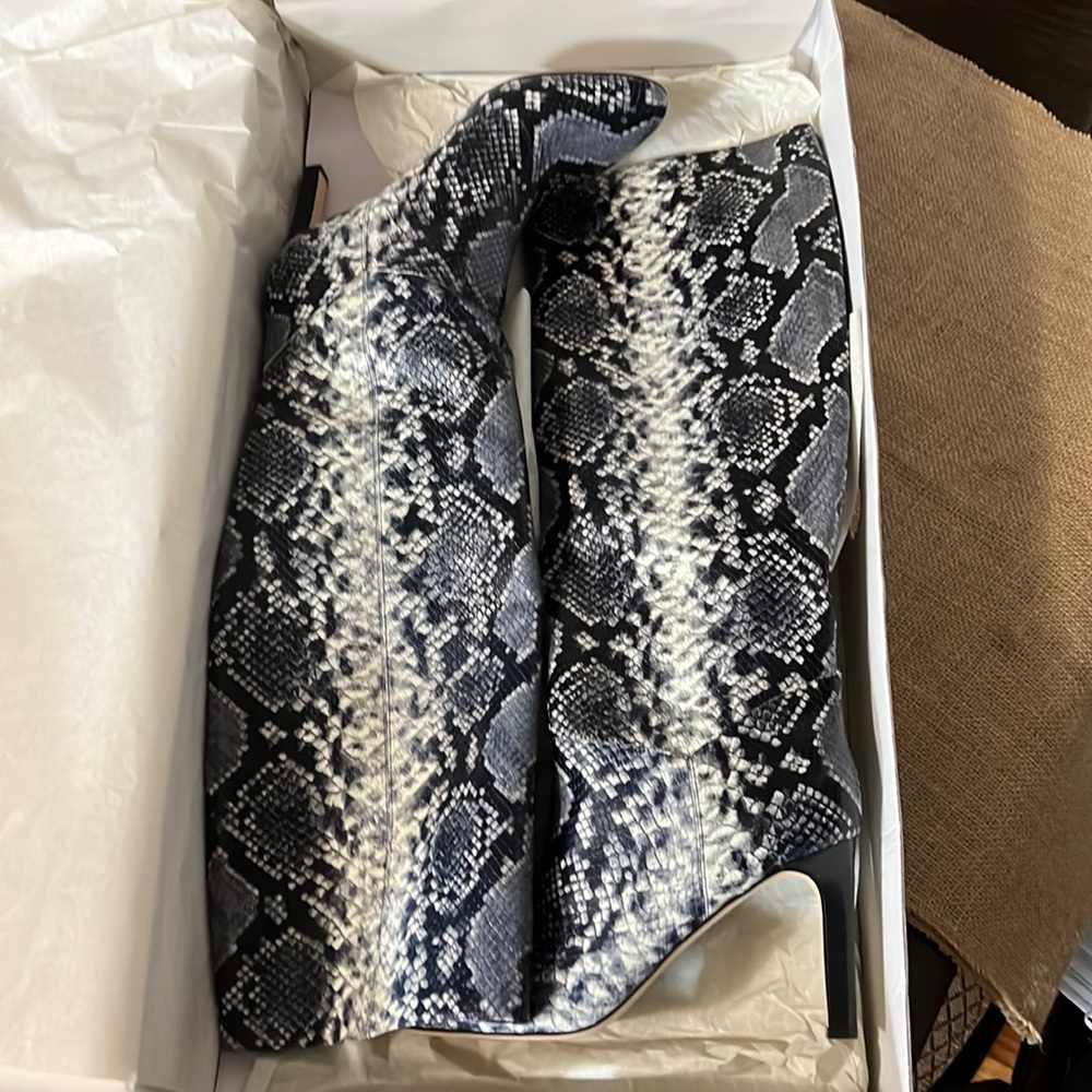 Marc fisher drake skin boots NEW